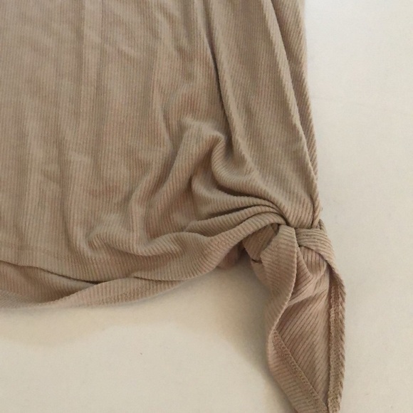 Forever 21 tan size small ribbed tank with tie at waist runs large IMO like new - Picture 3 of 7